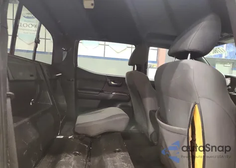 2016 Toyota Tacoma Double Cab z USA, uszkodzony, nr VIN 3TMCZ5AN6GM015409